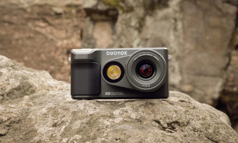 The Duovox camera has 22 points of dynamic range, an aperture of f/0.9, and can see color in the dark
