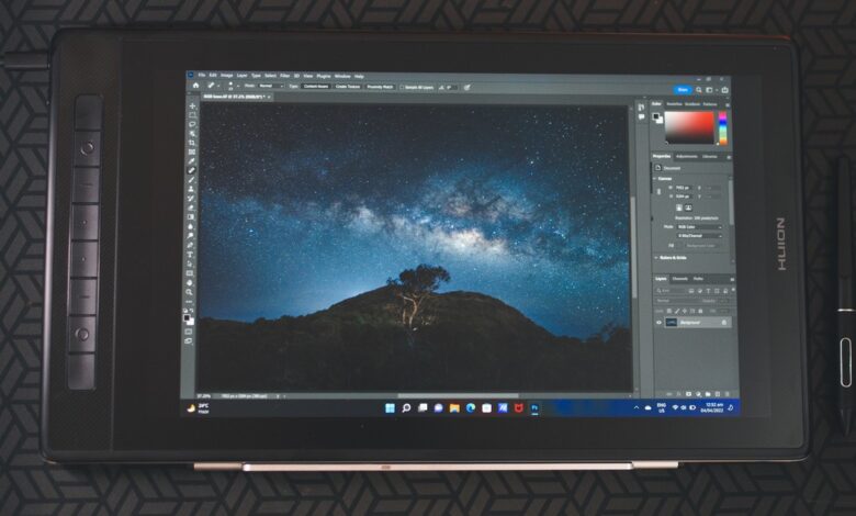 Next Level Editing: We Review the Huion Kamvas Pro 16 . Pen Display Tablet