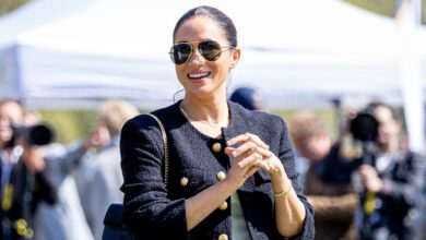 Meghan Markle created a chic look in low-waisted jeans with this piece