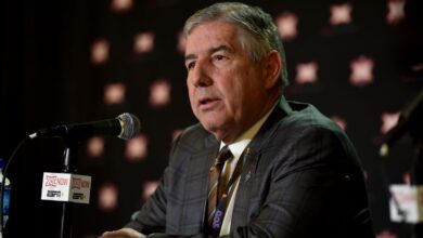 Bob Bowlsby to step down as Big 12 commissioner later this year