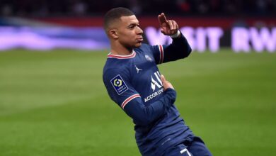 Paris Saint-Germain talks with Kylian Mbappe in a positive way