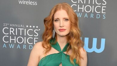 5 colors that look great on red hair