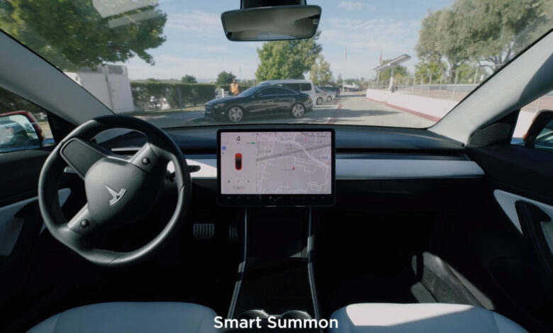 Teslas now obey pedestrian warning rules when summoned