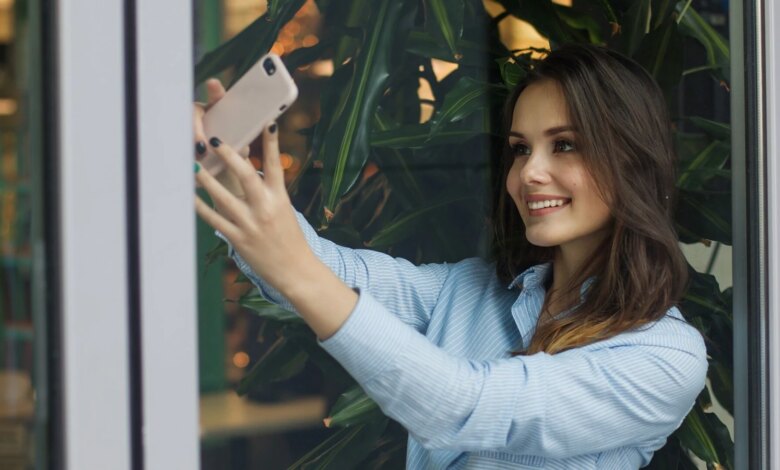 Mobile phone selfies can distort facial structure, driving demand for plastic surgery: Study