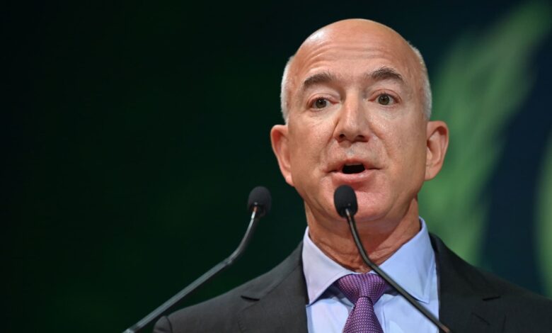 Amazon's Bezos criticizes Biden for inflation tweets