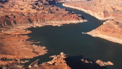 Lake Powell Glen Canyon dam release delayed due to drought