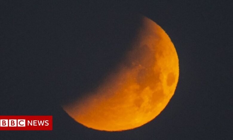 Total lunar eclipse creates a rare super Blood Moon