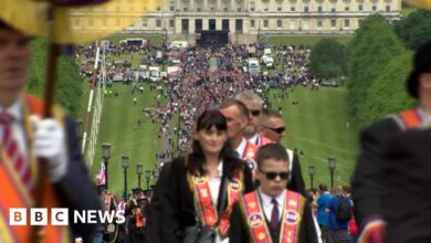Centennial Parade: Tens of thousands in Belfast for Orange Order march