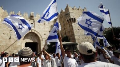 Jerusalem Flag March: Israeli nationalists flood the Muslim Quarter