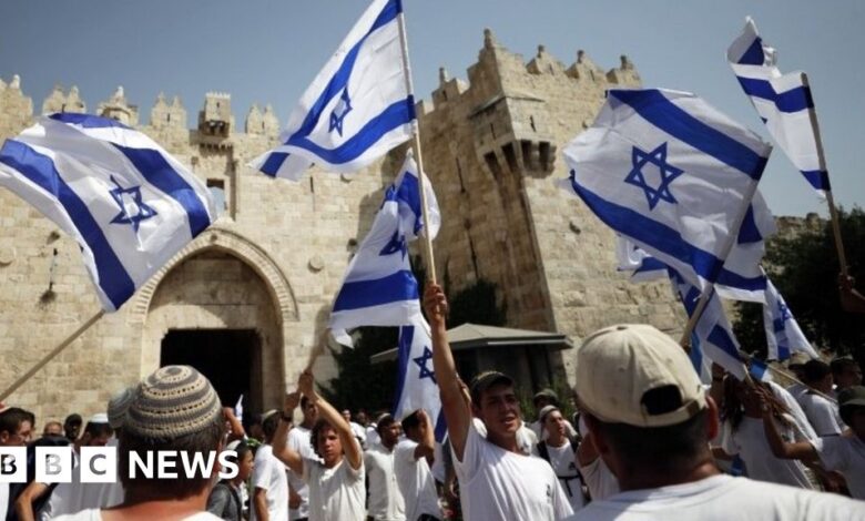 Jerusalem Flag March: Israeli nationalists flood the Muslim Quarter