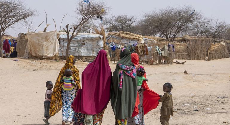 Refuge from terrorism in Niger, as UN chief pledges to give voice to displaced people |