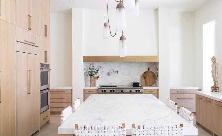 Every Beautiful And Functional Kitchen Needs These 4 Things