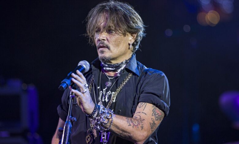 Johnny Depp Surprised crowd at Jeff Beck concert in UK after defamation trial