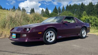 Totally rad '92 Camaro in Purple Haze only 25,000 miles