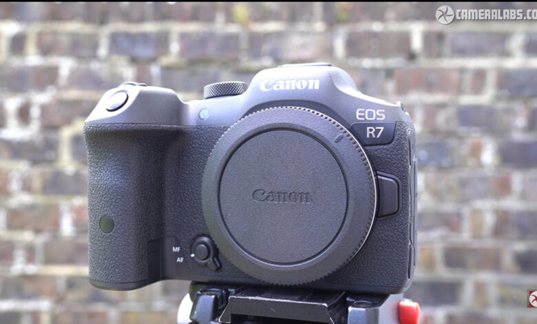 First look at the brand new Canon EOS R7 mirrorless camera