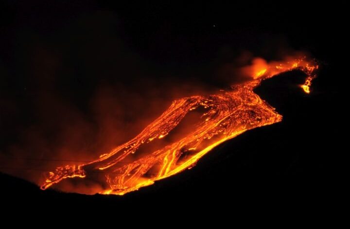 Etna Volcano Eruption January 12th 2011. View from the East side. Image credit:  gnuckx via Flickr, Public Domain