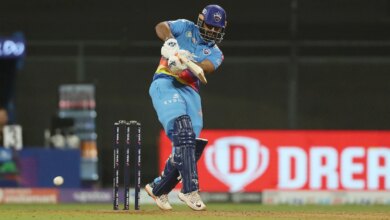 Indian Premier League 2022: Virender Sehwag Says "Rishabh Pant Should Play With A Little Responsibility", Urges DC Skipper To Find The Right Balance In His Game