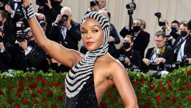 Janelle Monáe's 2022 Met Gala Look: All the Behind-the-scenes Details!  (To exclude, to expel)