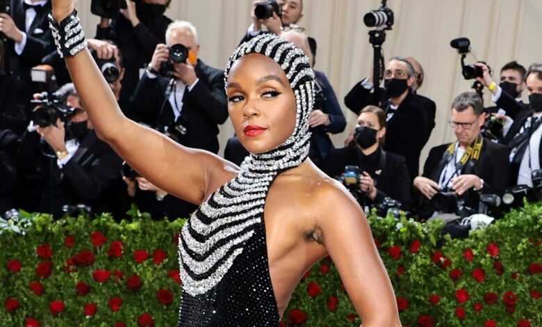 Janelle Monáe's 2022 Met Gala Look: All the Behind-the-scenes Details!  (To exclude, to expel)