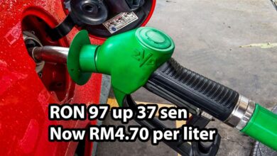 Petrol prices in Malaysia hit all-time high - RON97 up 37 sen to RM4.70/liter in May 2022 Fuel price update week 5