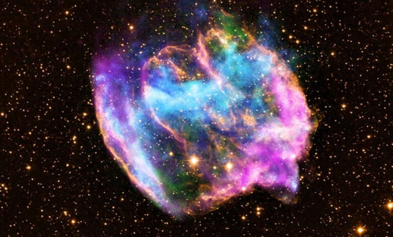 First Evidence of Supernova Explosion Found on EARTH!  Just check this out