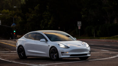 Auto Safety Agency expands Tesla investigation