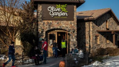 Investors can learn a lot about inflation and consumers from the Olive Garden operator's conference call