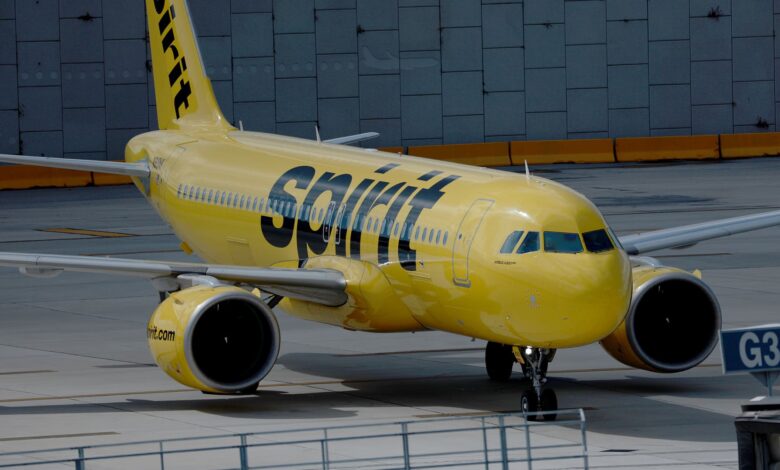 Spirit postpones the shareholder merger vote to continue negotiations with Frontier, JetBlue