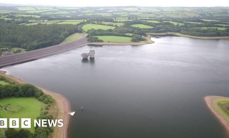 Two people missing after boat capsizes on Lake Devon