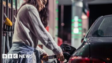 The average cost of fueling a car reaches £100