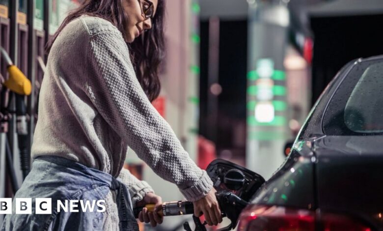 The average cost of fueling a car reaches £100