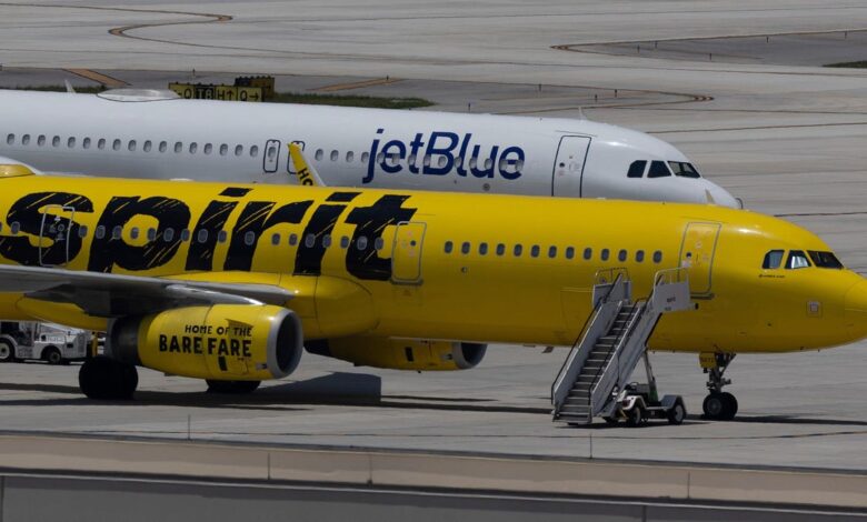 The bidding war for Spirit Airlines is coming to an end
