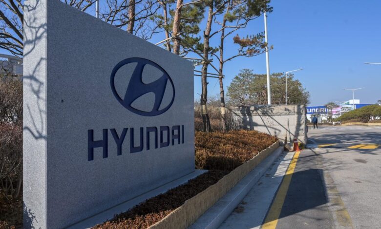 Hyundai adds weekend production despite strike by Korean truckers