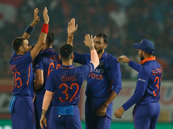 IND vs SA Live Score, 3rd T20I: South Africa 63/4 after 10 overs in 180 chase