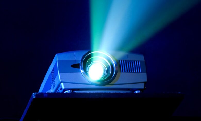How to Buy a Projector (2022): Throw Distance, Screen Size, Installation, Cable Length