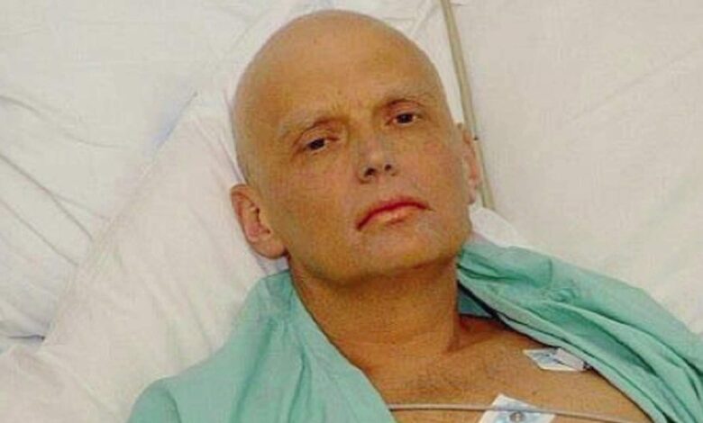 Former KGB agent Alexander Litvinenko on his death bed in hospital SAFE TO USE