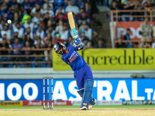 Focus on Dinesh Karthik as India vs South Africa in decisive series