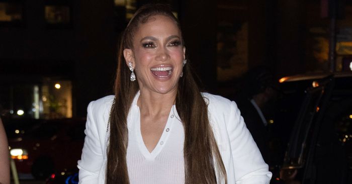 J.Lo Loves the baggy trend that Kate Middleton loves too