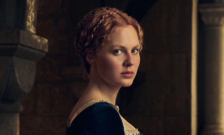 Becoming Elizabeth Opens up to Elizabeth I's "Mistake" First Love