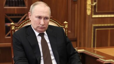 Unhealthy?  Kremlin says Putin played hockey over the weekend |  World News