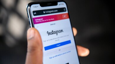 Fix Instagram bug forcing iPhone users to review similar stories