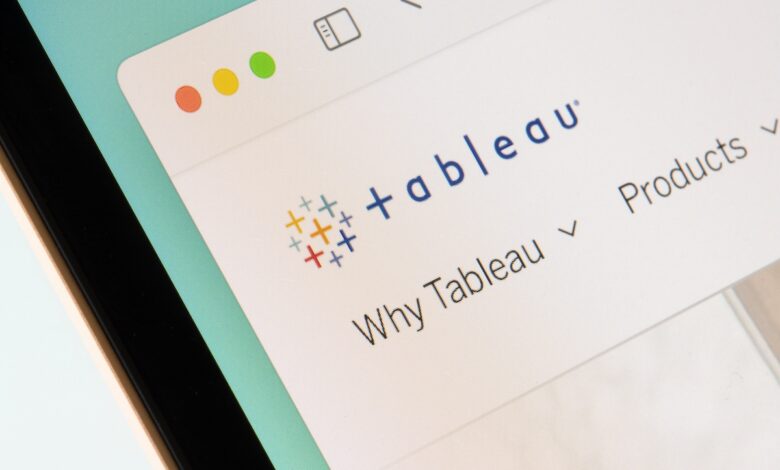 Portland, OR, USA - Jan 12, 2022: Closeup of Tableau logo seen on its homepage on a laptop computer. Tableau is an interactive data visualization software company focused on business intelligence.