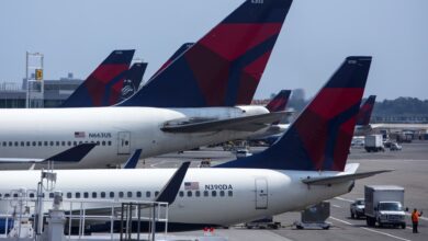 Delta buys 100 Max planes in Boeing's first major order in over a decade