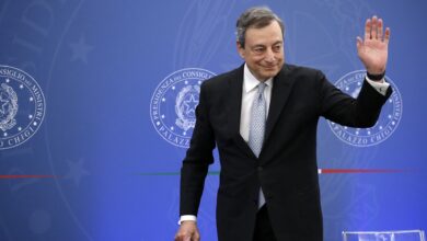 Italian Prime Minister Mario Draghi resigns after failing to reinstate his coalition government