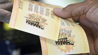 Ticket bought in Illinois wins $1.28 billion Mega Millions jackpot