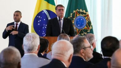 Bolsonaro draws new audience for old claim: Brazilian elections could be tough