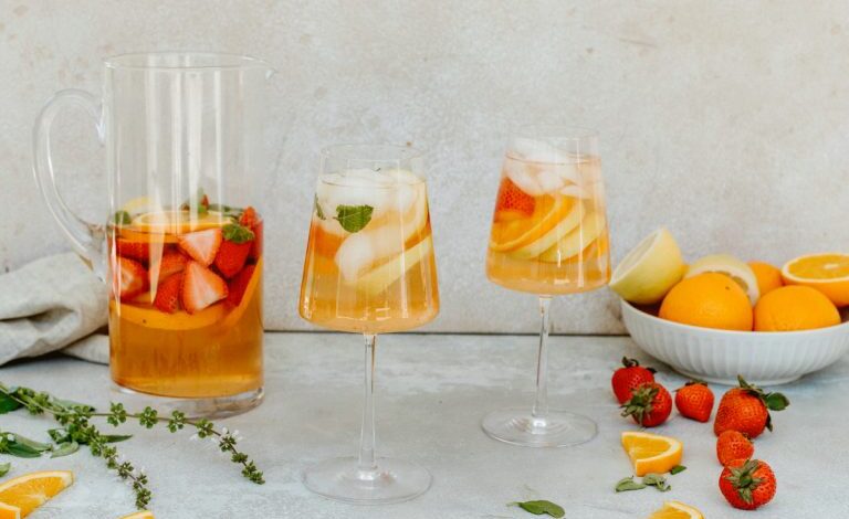 12 best refreshing drinks to sip all summer