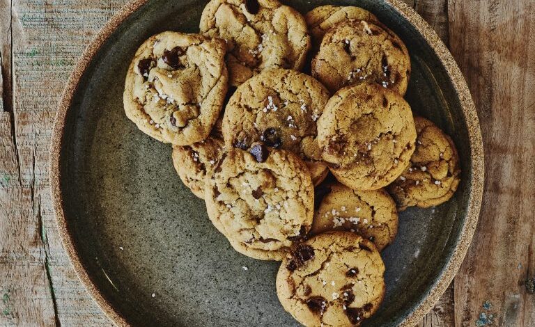 Chickpea Chocolate Chip Cookies are super easy desserts