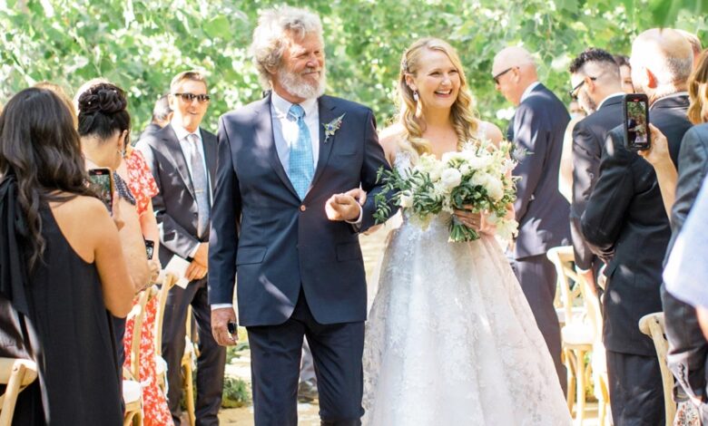 Jeff Bridges is the father of the bride in sweet photos from his daughter Hayley's wedding