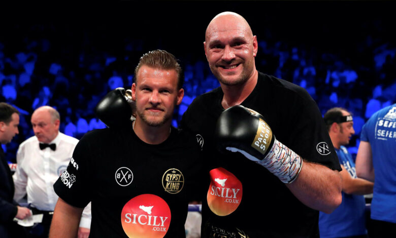 Fury's ex-trainer Ben Davison claims Tyson is "not in the mood to fight anymore"